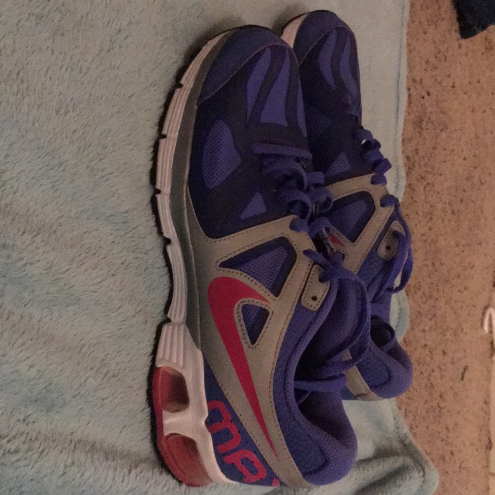 We are selling some workout shoes